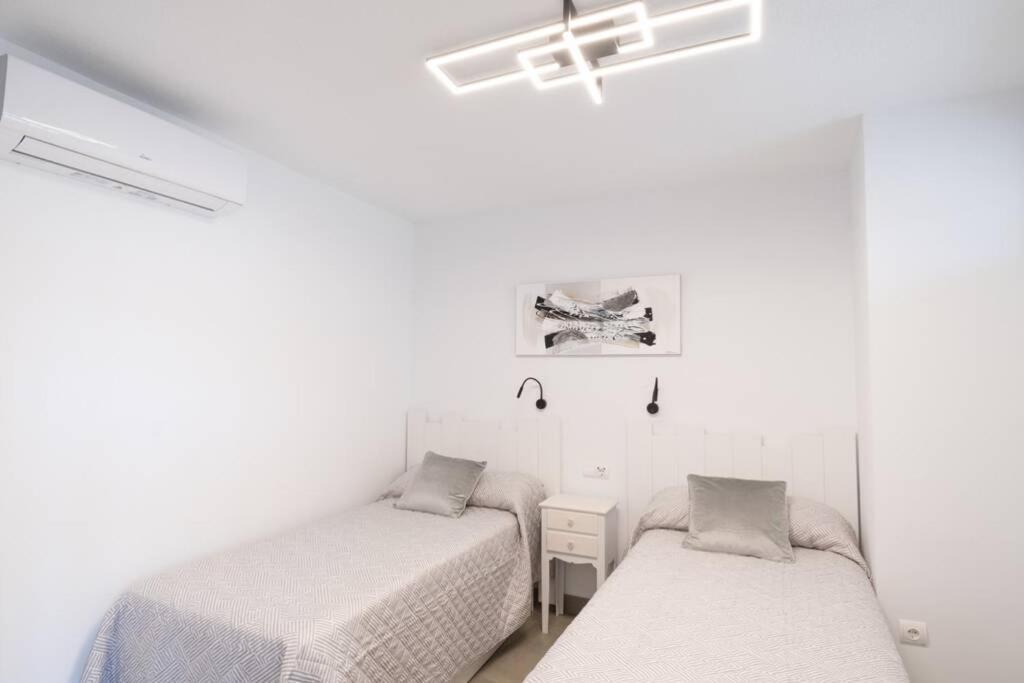 Apartamento Entero A 1 Minuto De La Playa Бенидорм Екстериор снимка
